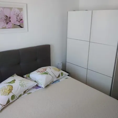 Apartman Nina